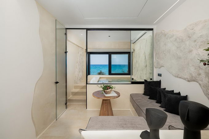 Portara Superior Suites with Sea View & Hot Tub